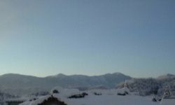 我が家の窓から見る冬の大江山連山